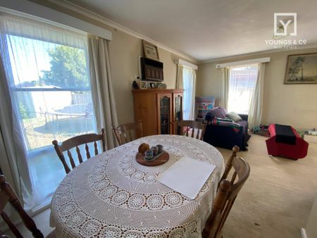 8 Middlesex Crescent, Shepparton - Photo 2