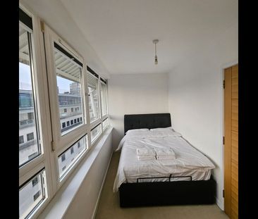 2 Bed Flat, St. Giles Court, BS1 - Photo 3