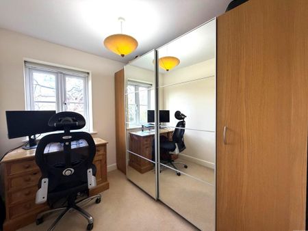 3 bedroom semi-detached house to rent - Photo 5