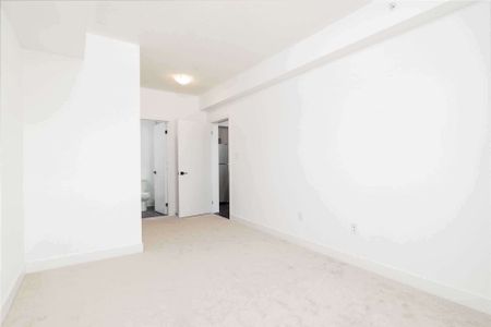 For Lease - 4 Spice Way Unit# 604, Barrie, Ontario - Photo 5