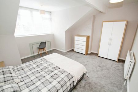 5 bedroom terraced house to rent - Photo 5