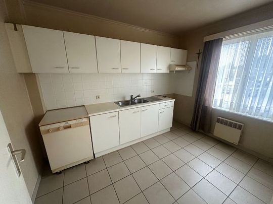 🏡 Gezellig 2-slaapkamerappartement met privé garage 🚗 - Photo 1