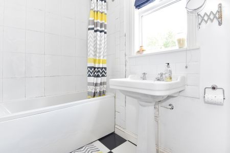 Upland Road, London, SE22 - Photo 4