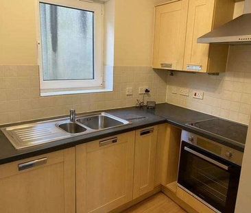 Regents Park Road, Shirley, SO15 - Photo 2