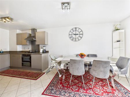 4 bedroom detached house to rent - Photo 5