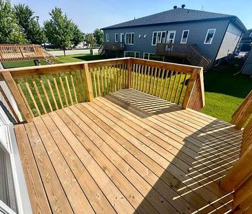 1232 Montblanc Cres - Photo 1