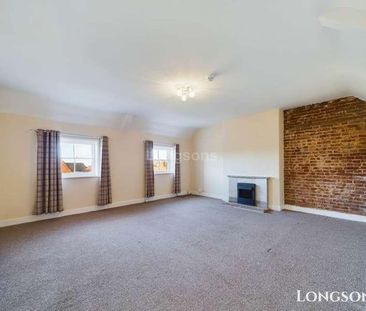 London Street, Swaffham, PE37 - Photo 6