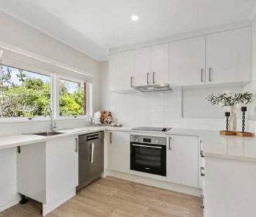 Charming 2BR Unit with Garden in Hauraki - Photo 4