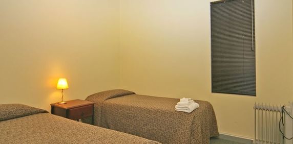 Beatiful One Bedroom, One Bathroom~~FULLY FURNISHED! - Photo 2