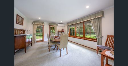 A Private Macedon Retreat with Stunning Water Views - Photo 5