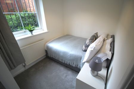 Flat 1 Berkeley Court, LS2 9PT, Leeds - Photo 4