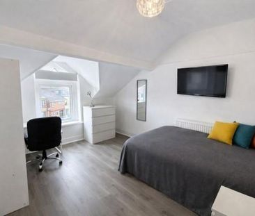 6 bedroom house to rent - Photo 1