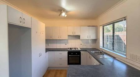 Sun filled 3 Bedroom Home. Freshly Renovated & Ready to Move In - Photo 3