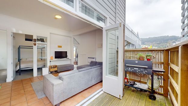 18 Tennyson Street, Te Aro - Photo 1