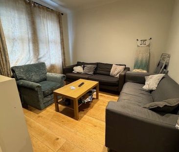 Room in a Shared House, London, SW16 - Photo 1
