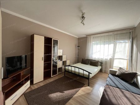 Kiadó jó állapotú lakás - Kecskemét - Fotó 3