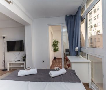 Calle Lozano de Torres, Málaga, Andalusia 29013 - Photo 6