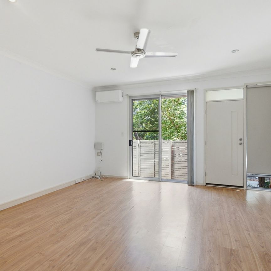 32 Warrumbungle Parade, Fitzgibbon QLD, Belconnen - Photo 1