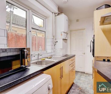 3 bedroom terraced house to rent - Photo 6