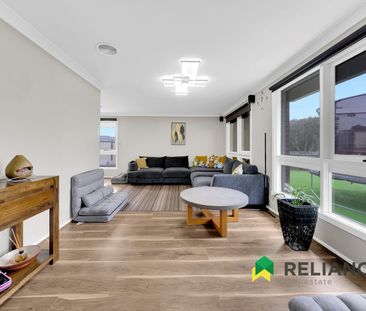 Modern, Family-Friendly Living in Prime Werribee Location! - Photo 4