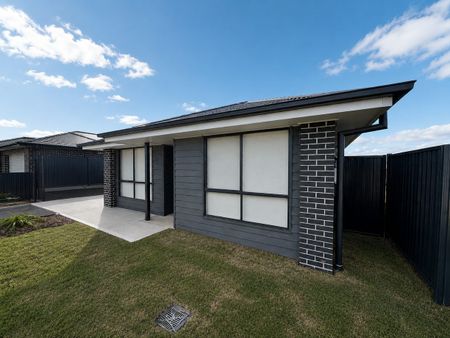 Brand New Duplex Home! - Photo 5