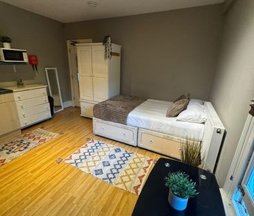 Studio Flat, Bedford Hill, SW12 - Photo 5