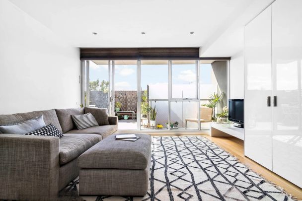 Modern One Bedroom With Oversized Balcony - Photo 1