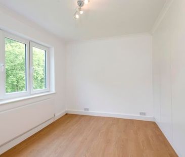 6 Bedroom Detached To Let - Photo 6