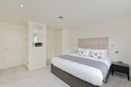 Piccadilly, Mayfair, W1J - Photo 5