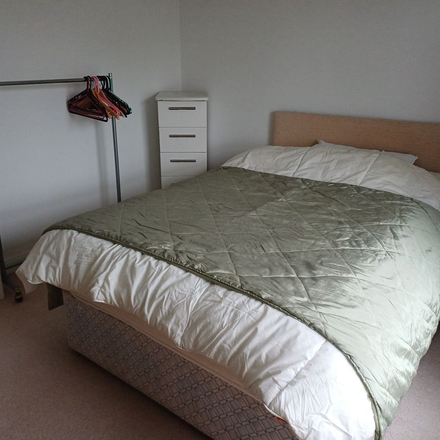 Room in a Shared House, Tennis Road, BS4 - Photo 2