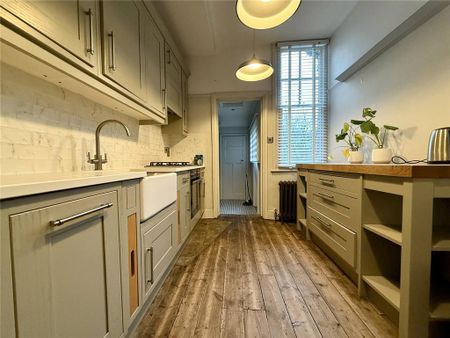 3 bedroom terraced house to rent - Photo 4