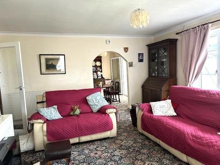 3 bedroom bungalow to rent - Photo 3