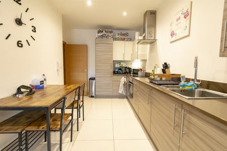 1 Bedroom Flat in The Cotton Exchange Boscombe - Photo 3