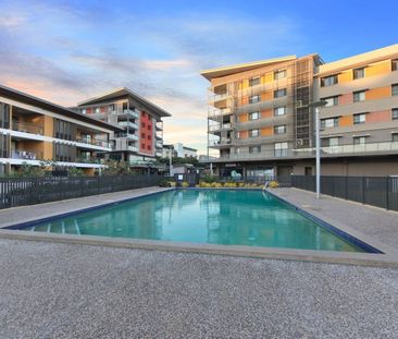 LUXURY LIVING IN WHARF PRECINCT - 6 MONTHS LEASE - Photo 4