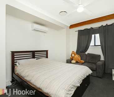 Spacious 4-Bedroom Family Home - Photo 5