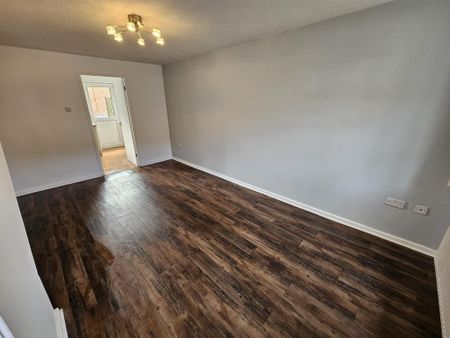 2 bedroom terraced house to rent - Photo 2