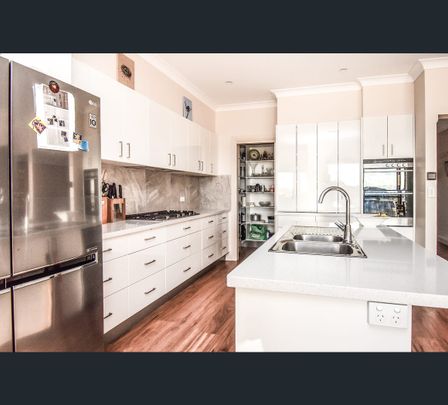 64A William Maker Drive, Orange, NSW 2800 - Photo 1