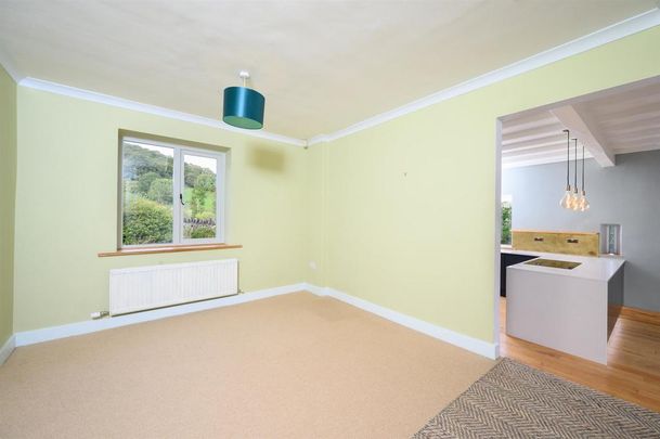 4 bedroom barn conversion to rent - Photo 1