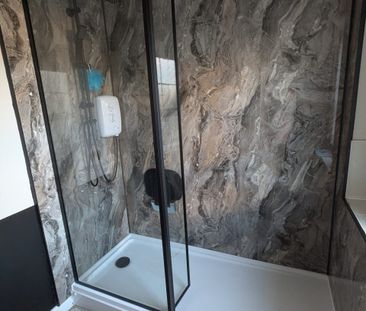 ***Intermediate Rental Apply on line** 3 bed House Horizon Way, Lou... - Photo 6