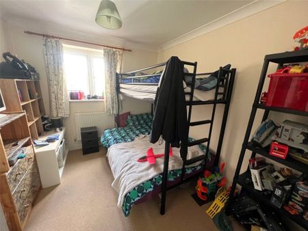 2 Bedroom Flat / Apartment - Horseshoe Bridge, Southampton - Photo 5