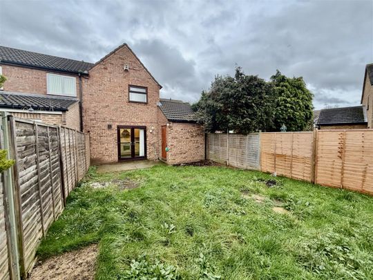 Beechfield, Coulby Newham, Middlesbrough - Photo 1