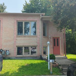 Maison à Louer - 157 Rue Langlois - Photo 2