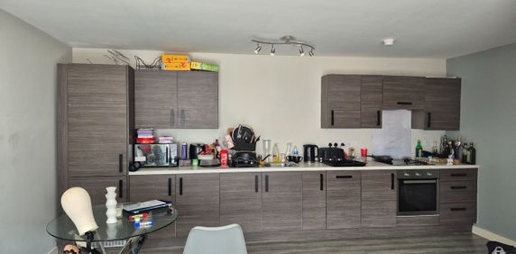 2 Bed Flat, Adelphi St, M3 - Photo 2