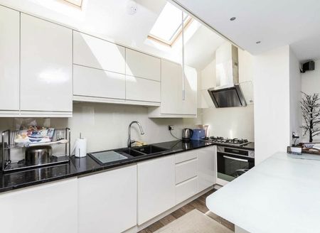 Malvern Mews - Photo 4