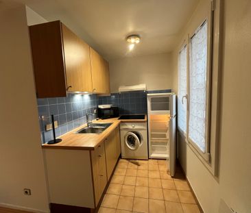 STUDIO GIF SUR YVETTE CHEVRY - Photo 3