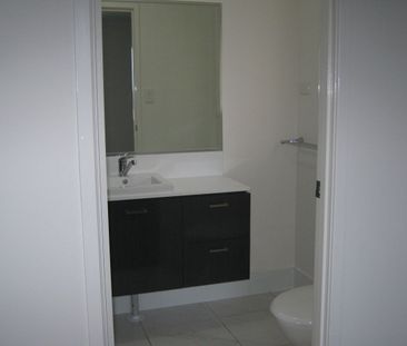 3 BEDROOM TOWNHOUSE FOR RENT - Photo 5