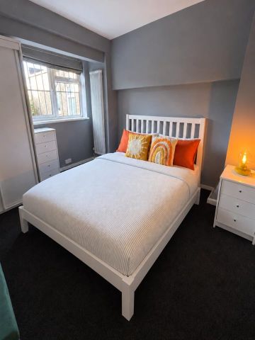 2 Bed Maisonette, Forest Lane, E7 - Photo 4