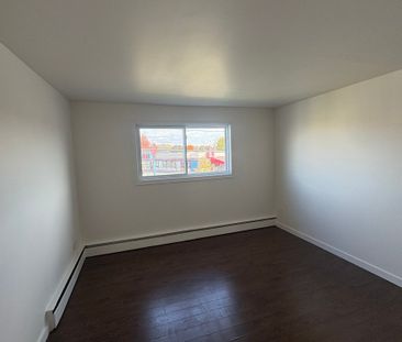 À louer / Appartement - Photo 3