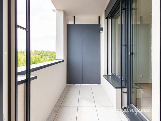 Pronájem bytu 3+kk 71 m2 - Fotografie 1