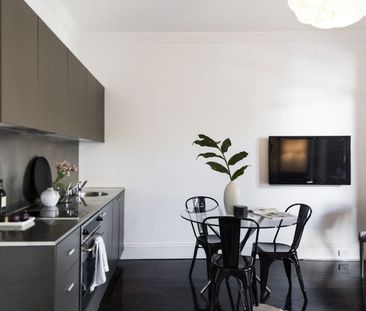 Super cool terrace apartment - large living area w/ open balcony | ... - Photo 6